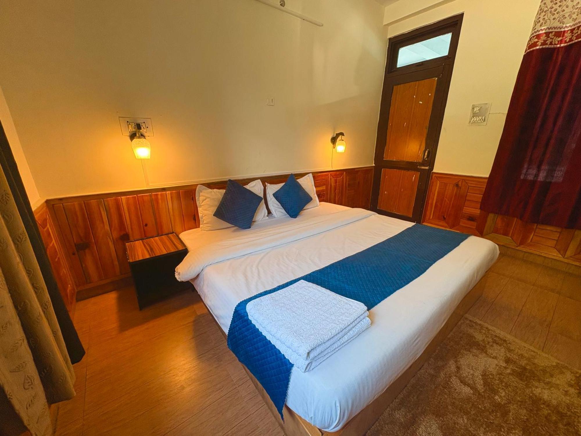 Dream Valley #near Mall Road #river View #parking #gaming Zone #open Terrace #restaurant Kasol
